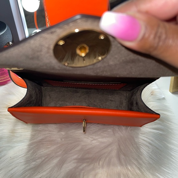 Michael Kors Cross Body In Clementine 🧡🧡🧡 - Picture 4 of 7